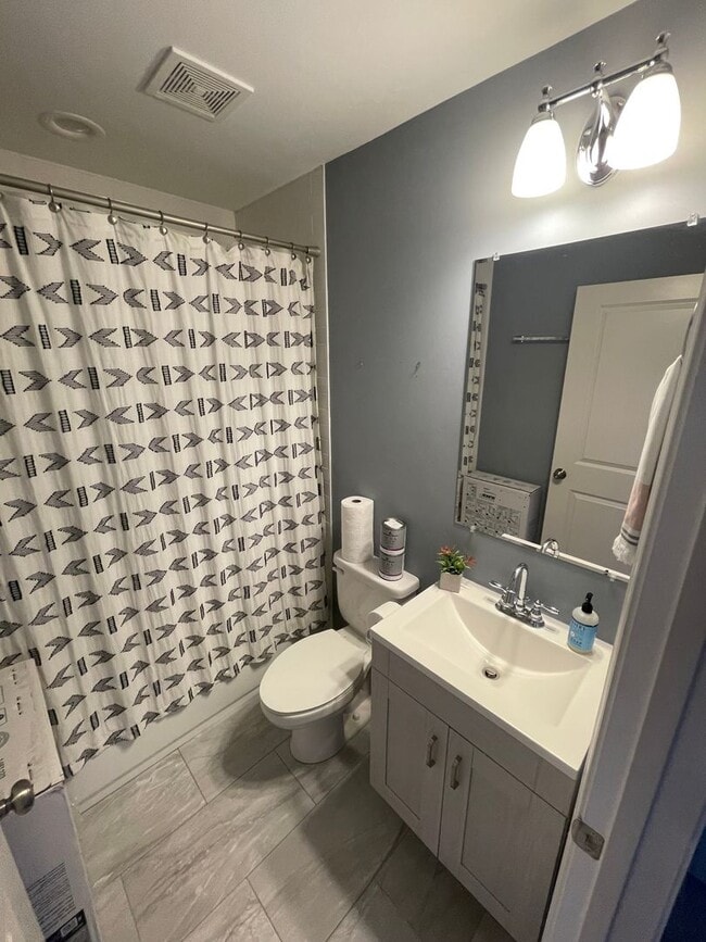 Building Photo - Recently Renovated 3 Bed / 3.5 Bath Luxury Home Near Patterson Park with Parking!