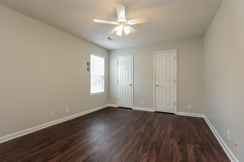 Building Photo - 1464 Rochester Dr