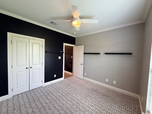 Building Photo - 3520 Windwood Circle.
