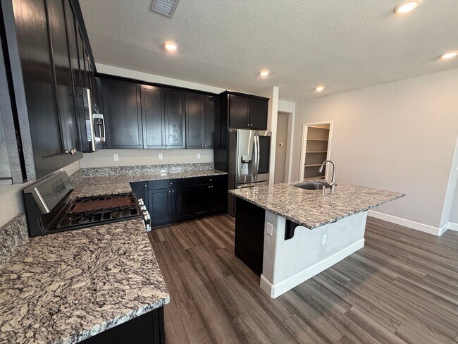 Building Photo - 3 bed/ 2 bath Reno home available in the Wild Stallion Estates