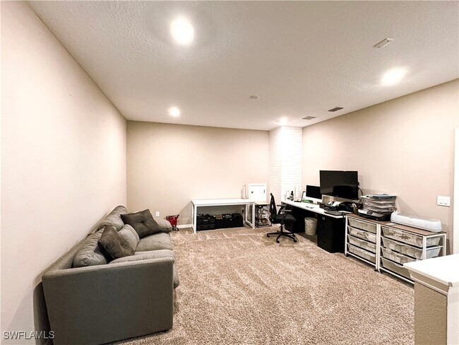 Building Photo - 11524 Woodleaf Dr