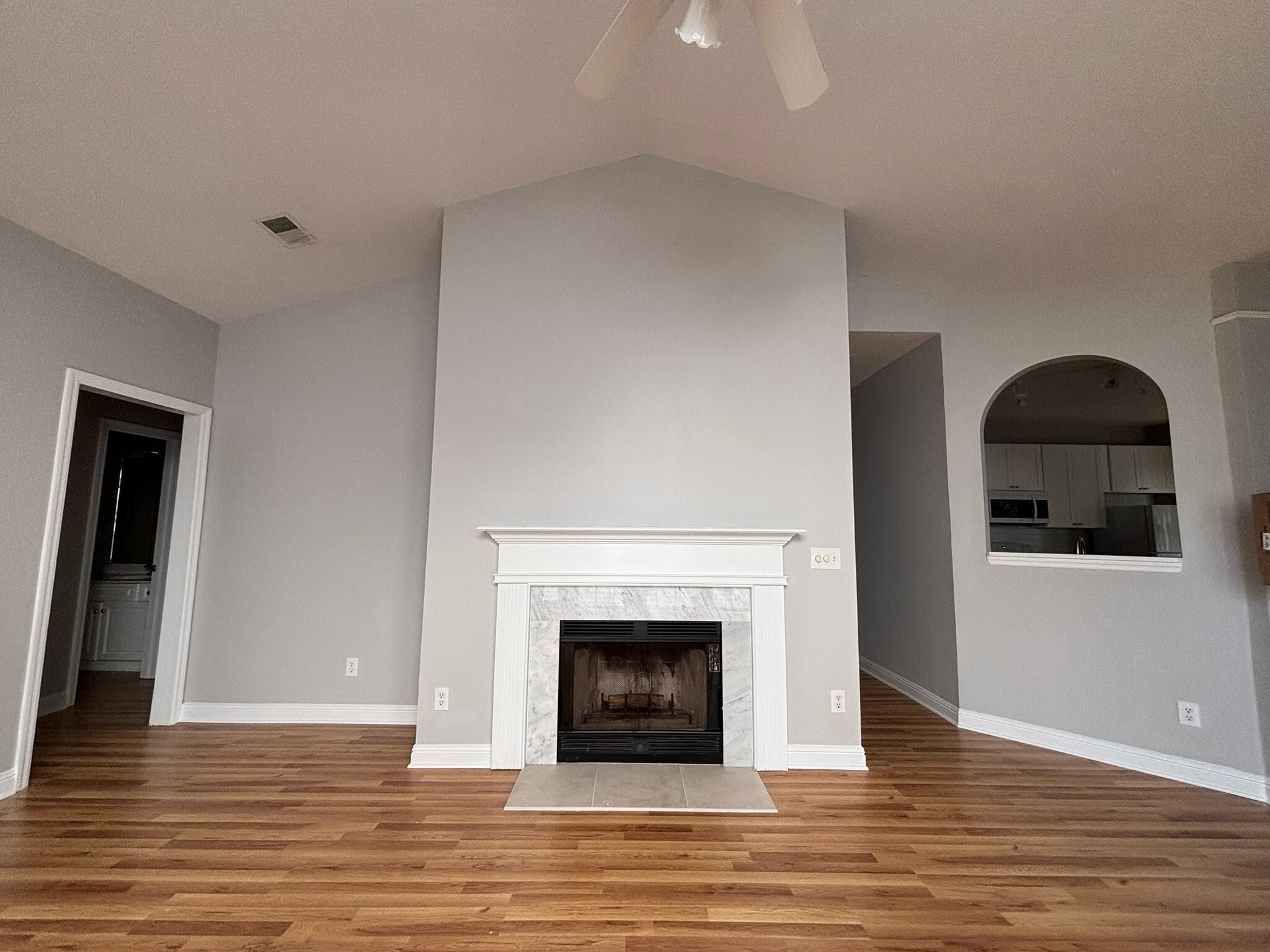Building Photo - 1715 Crystal Lake Dr