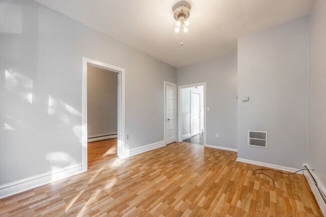 Building Photo - 2652 W 23rd Pl