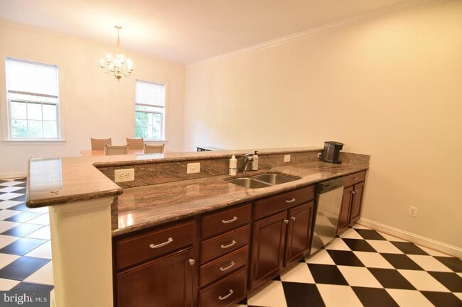 Building Photo - 22538 Landing Way