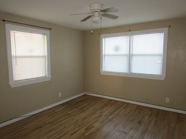 Building Photo - 3135 N Dixie Blvd