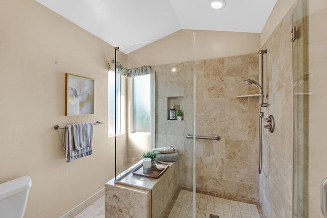 Building Photo - 639 Mercado Ct