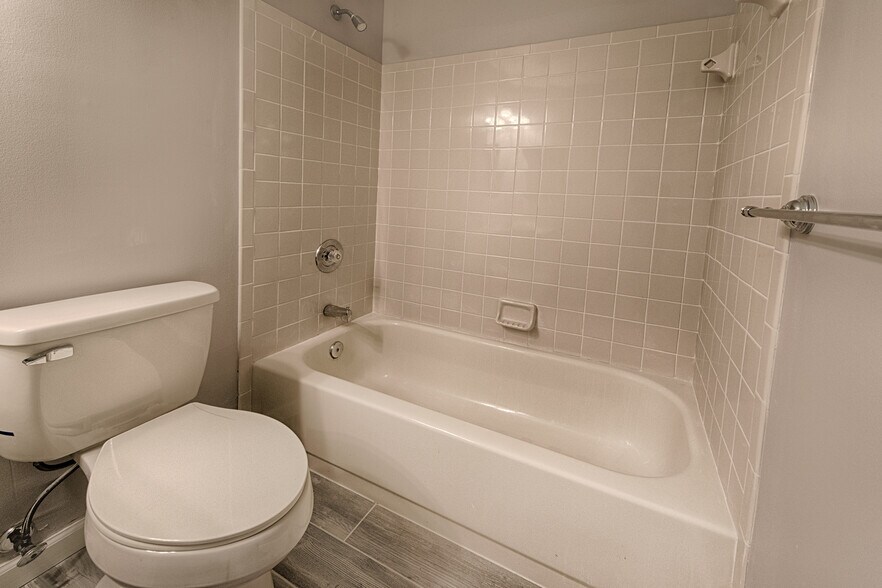 Building Photo - 3440 Winter Moss Ct