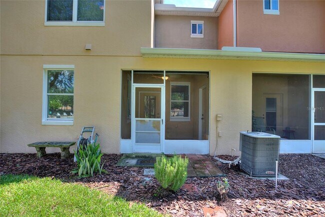 Building Photo - 1220 Priory Cir