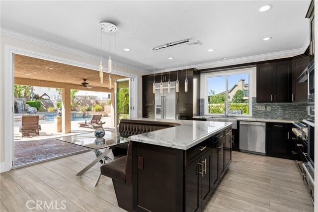 Building Photo - 928 Trovita Dr