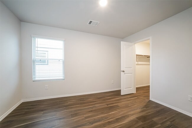 Building Photo - 22336 Merlin St