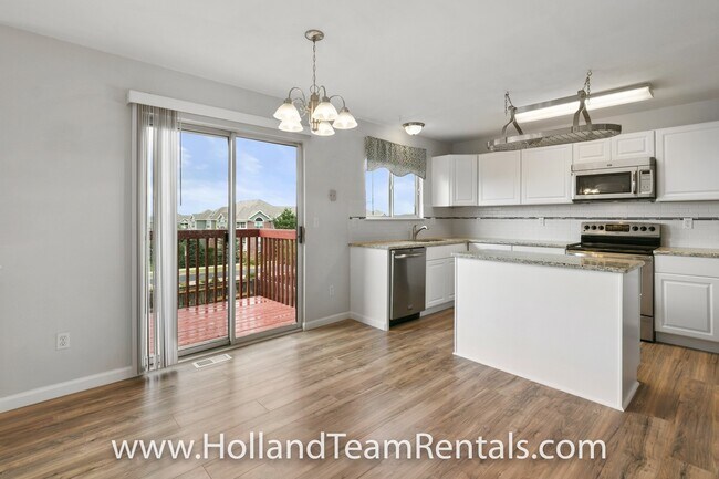 Building Photo - 11343 Latigo Ln