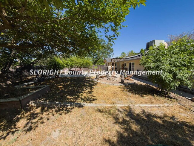 Building Photo - Atascadero Home with Backyard Oasis + Bonus Office
