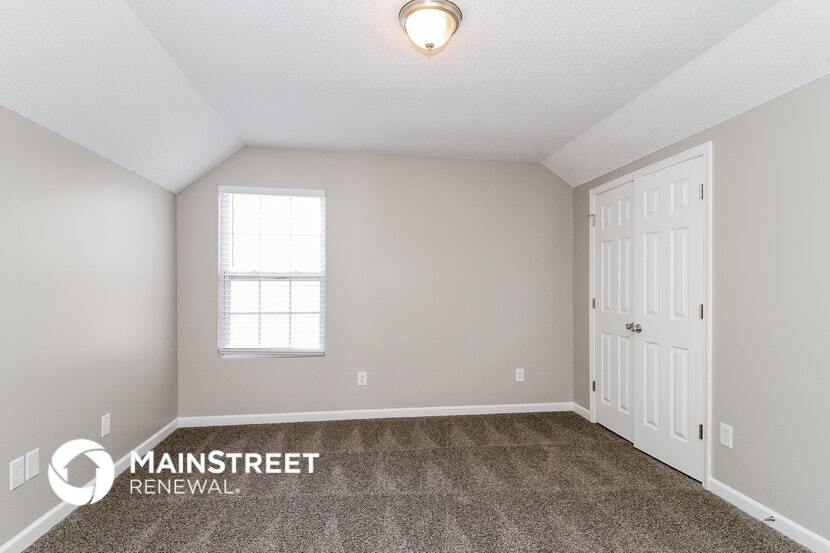 Building Photo - 3055 Canterbury Park Dr