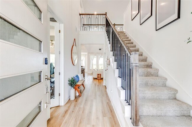 Building Photo - 713 Leeward Pass