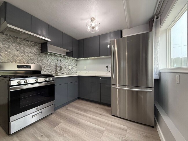 Building Photo - 69 Montclair Ave