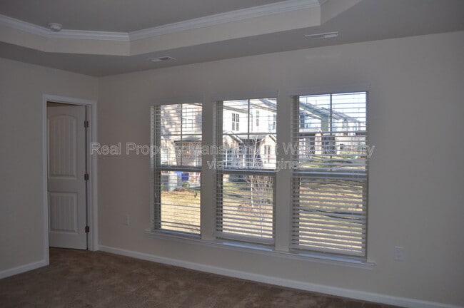 Building Photo - 205 Olivet Loop