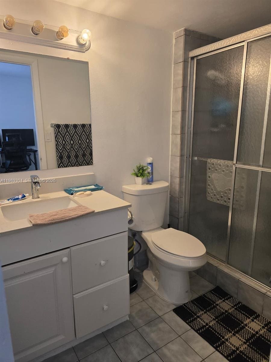 Building Photo - 13715 Kendale Lakes Cir