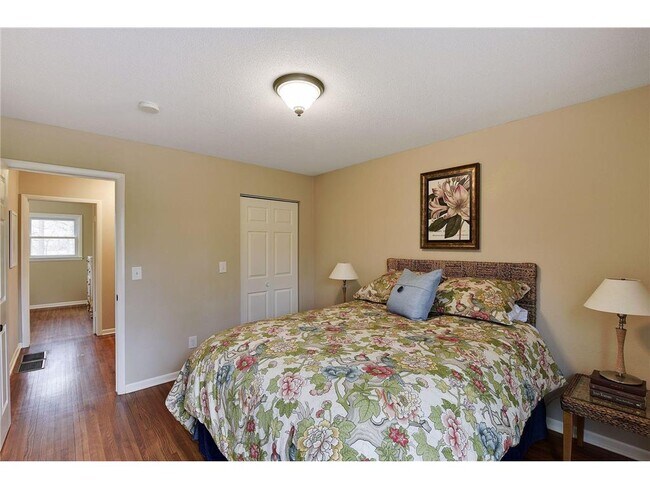 Building Photo - 27405 Pine Bend