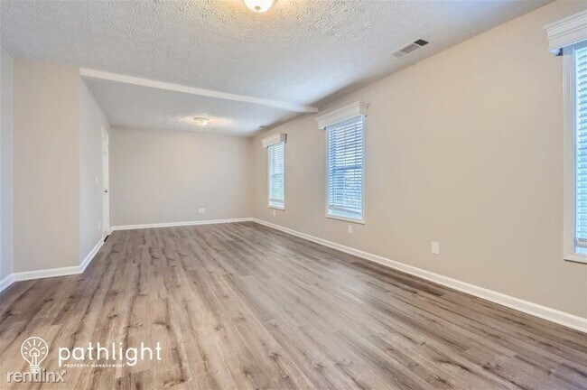 Building Photo - 4 br, 2 bath House - 90 Pebble Lane UNIT