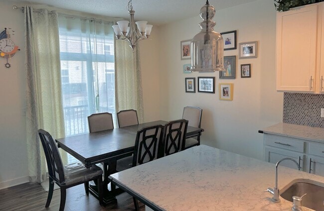 Building Photo - 6982 Archer Ct