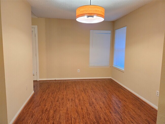 Building Photo - 3106 Timber View Ct