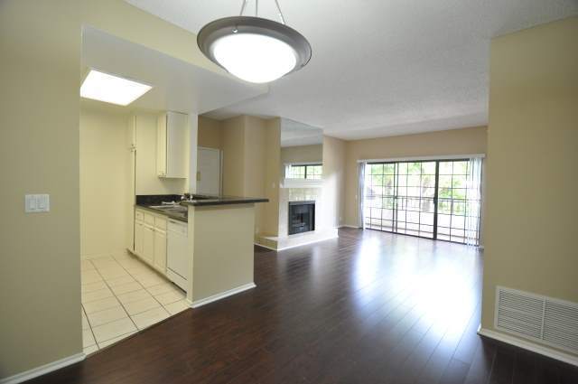 Primary Photo - 11594 Moorpark St