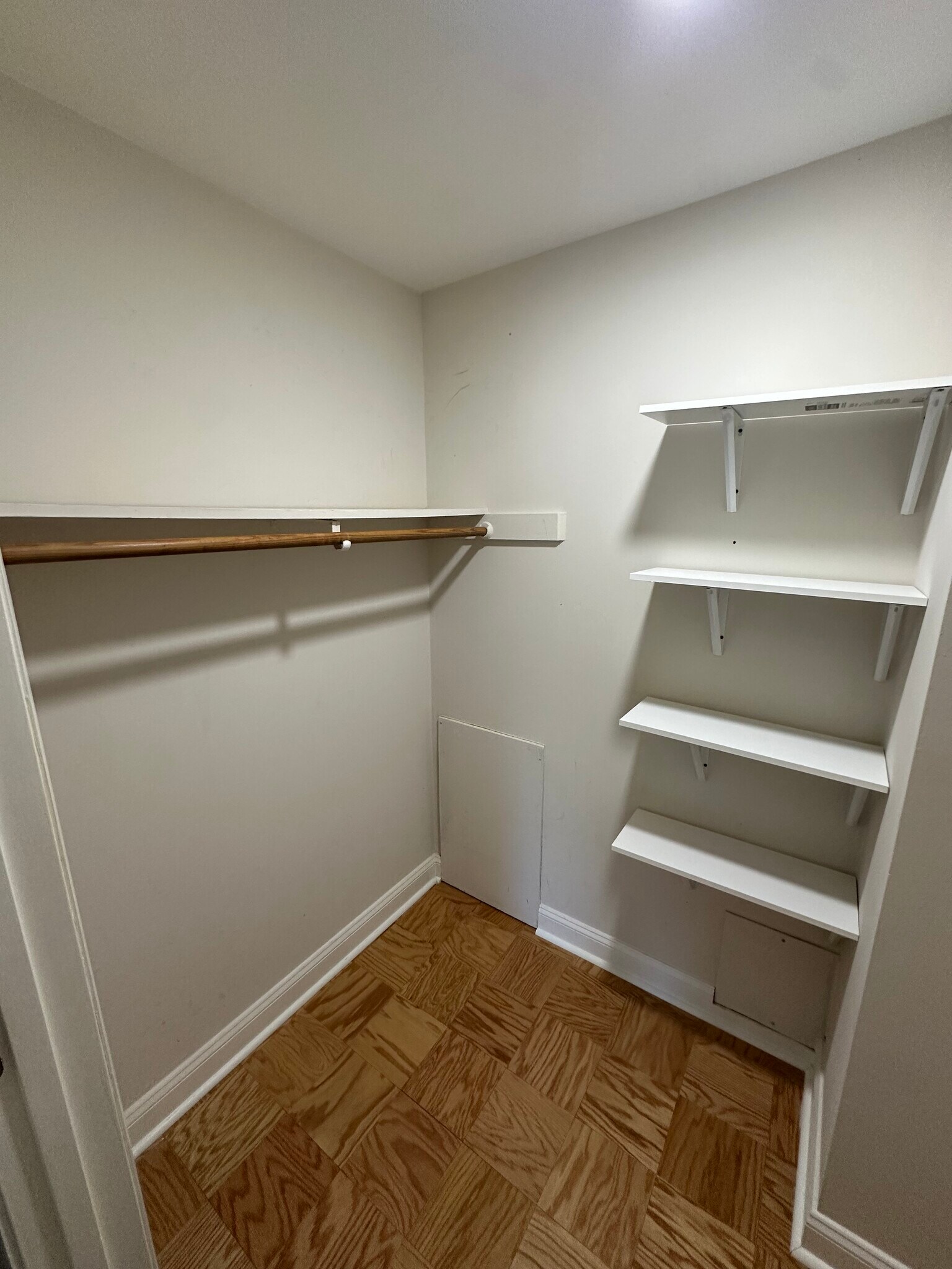 Building Photo - 10850 Green Mountain Cir