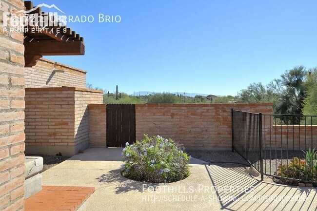 Building Photo - 2172 E Cerrado Brio