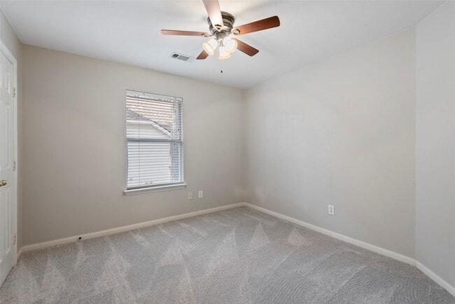 Building Photo - 35 N York Gate Ct