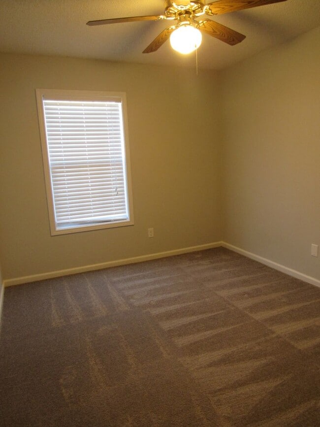 Building Photo - Quail Hollow Subdivision!