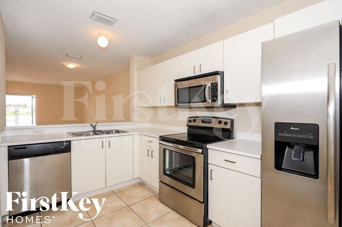 Building Photo - 17755 SW 140th Ct
