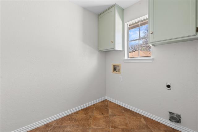 Building Photo - 1106 Almond Dr