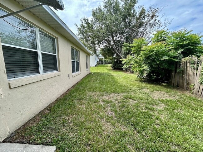 Building Photo - 63 Ivy Ln