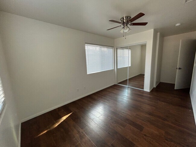 Building Photo - Large house on East Falls (Lease out, pend...