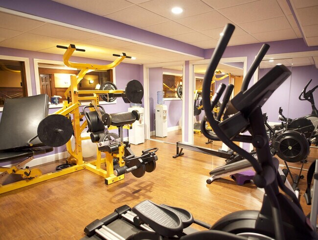 Building Photo - 32 Flat Rock Rd