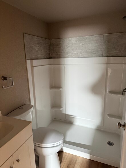 Building Photo - 2325 Judy Ave