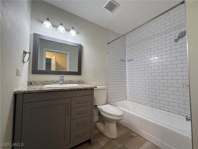 Building Photo - 6677 Fiesta Way