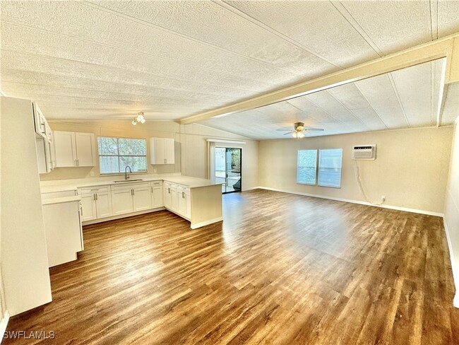 Building Photo - 1252 Henderson Creek Dr