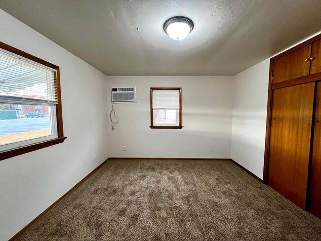 Building Photo - Non-Refundable & Security Deposit Total: $...