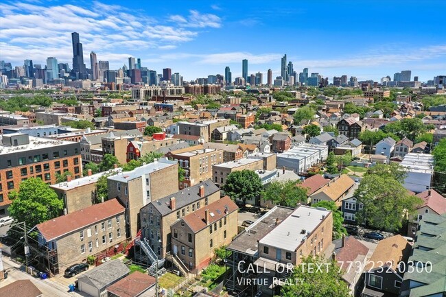 Building Photo - Historic Home in the Heart of Pilsen FOR RENT