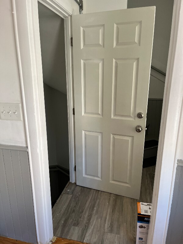 Building Photo - 42 Kilburn St