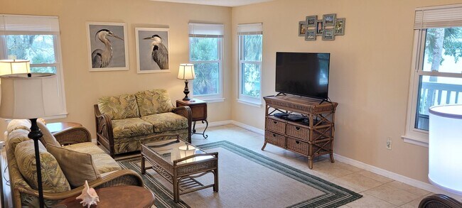 Building Photo - Funished Resort Style Condo in Gated Community- River Front