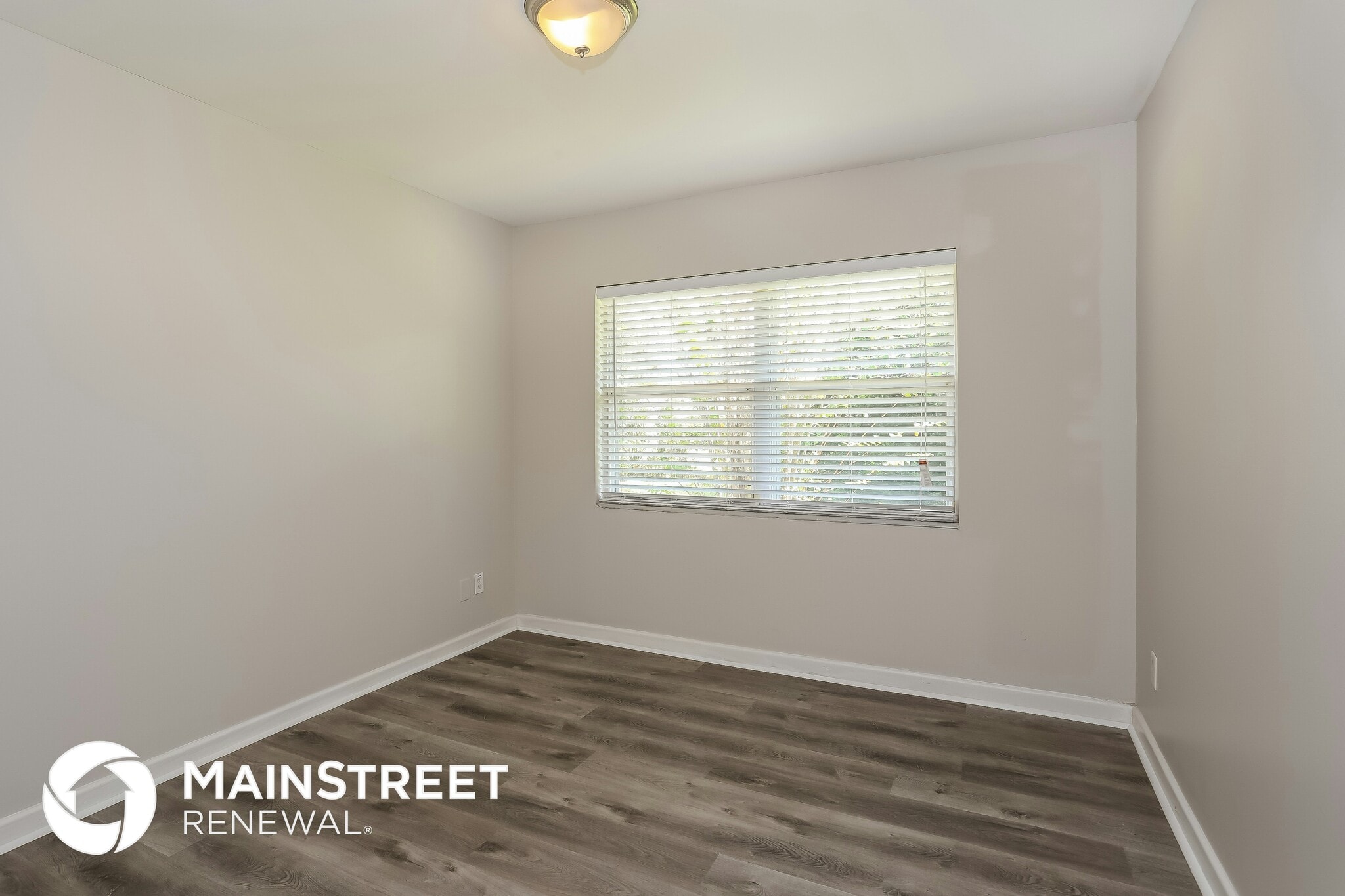 Building Photo - 1217 Brookmont Ave E