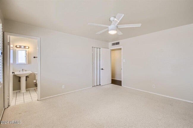 Building Photo - 3213 N 63rd Pl