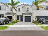 Building Photo - 106 SW 184th Ave