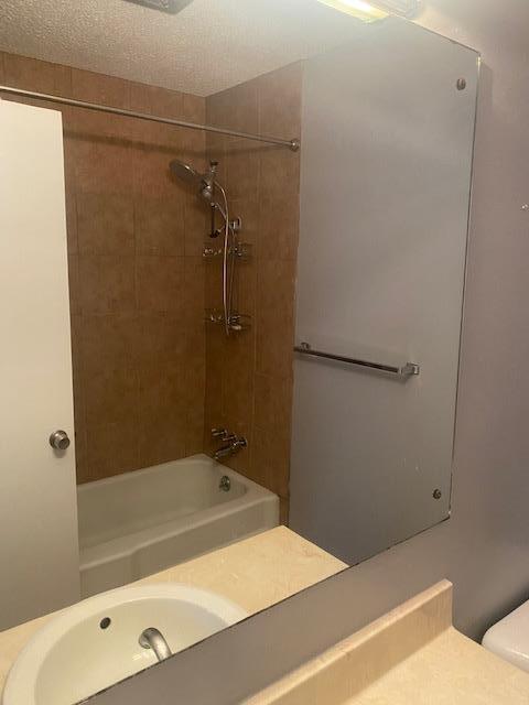 Building Photo - 8908 Viking Dr