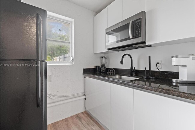 Building Photo - 1912 SW 97th Terrace