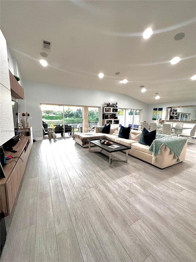 Building Photo - 3501 SW 142nd Ave