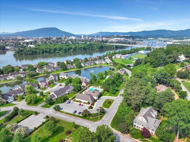 Building Photo - 1284 Heritage Landing Dr