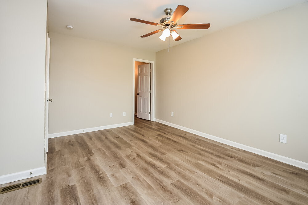 Building Photo - 313 Village Chase